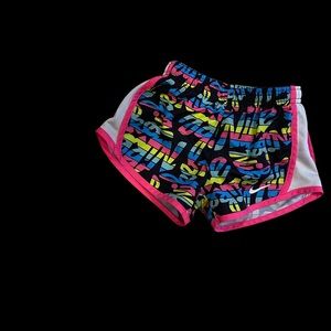 Nike 2-3t girls shorts